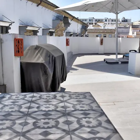 Апартаменти Jerez *